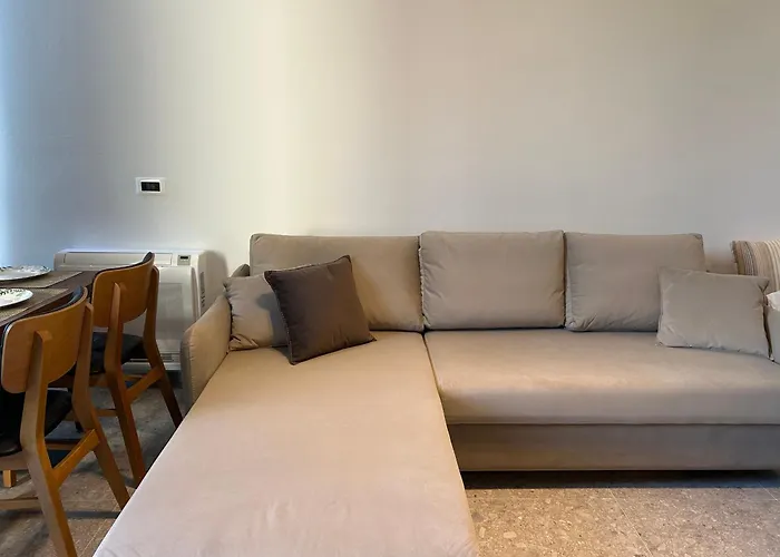 Olea Family Apt With Garden
